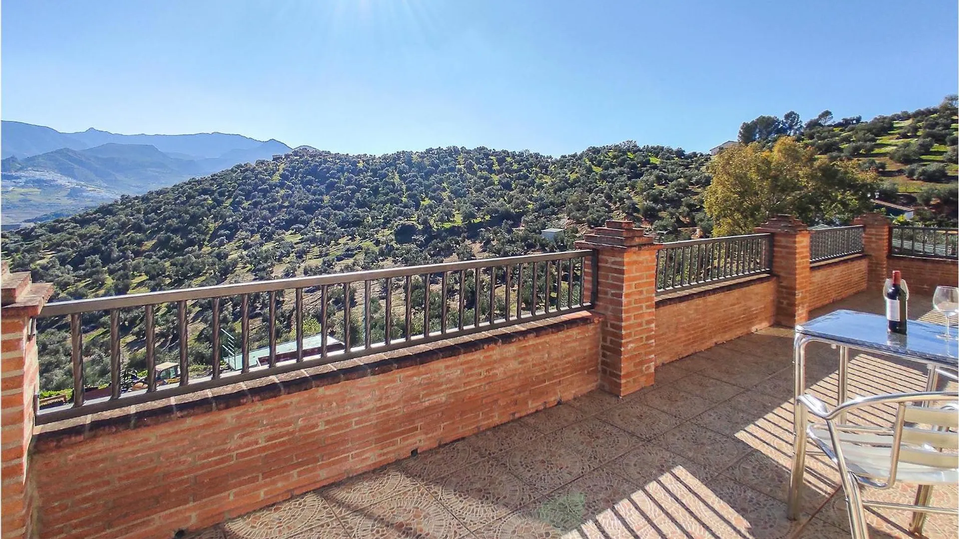 Gorgeous Home In Algodonales With Kitchen Holiday home