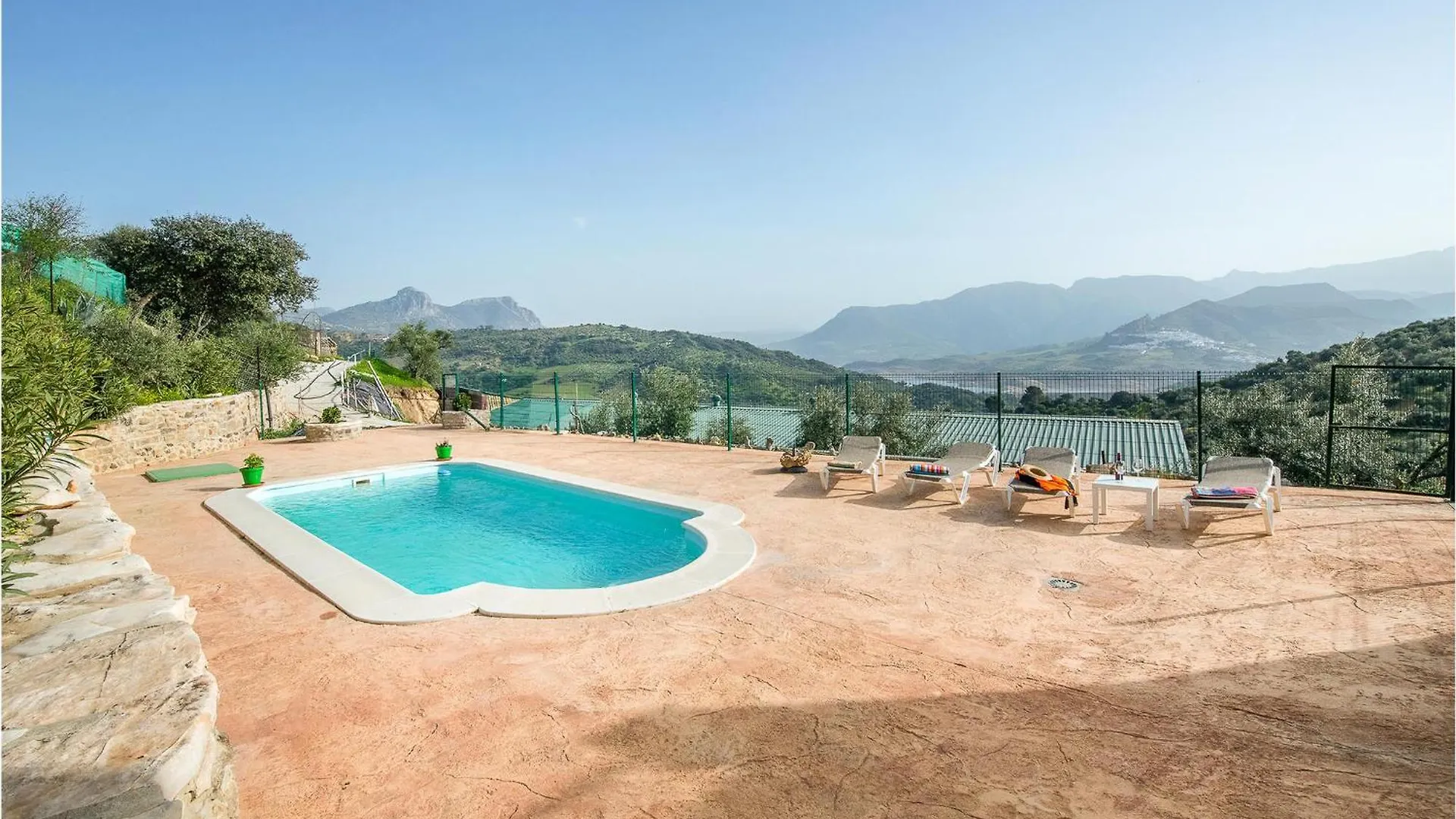 Gorgeous Home In Algodonales With Kitchen
