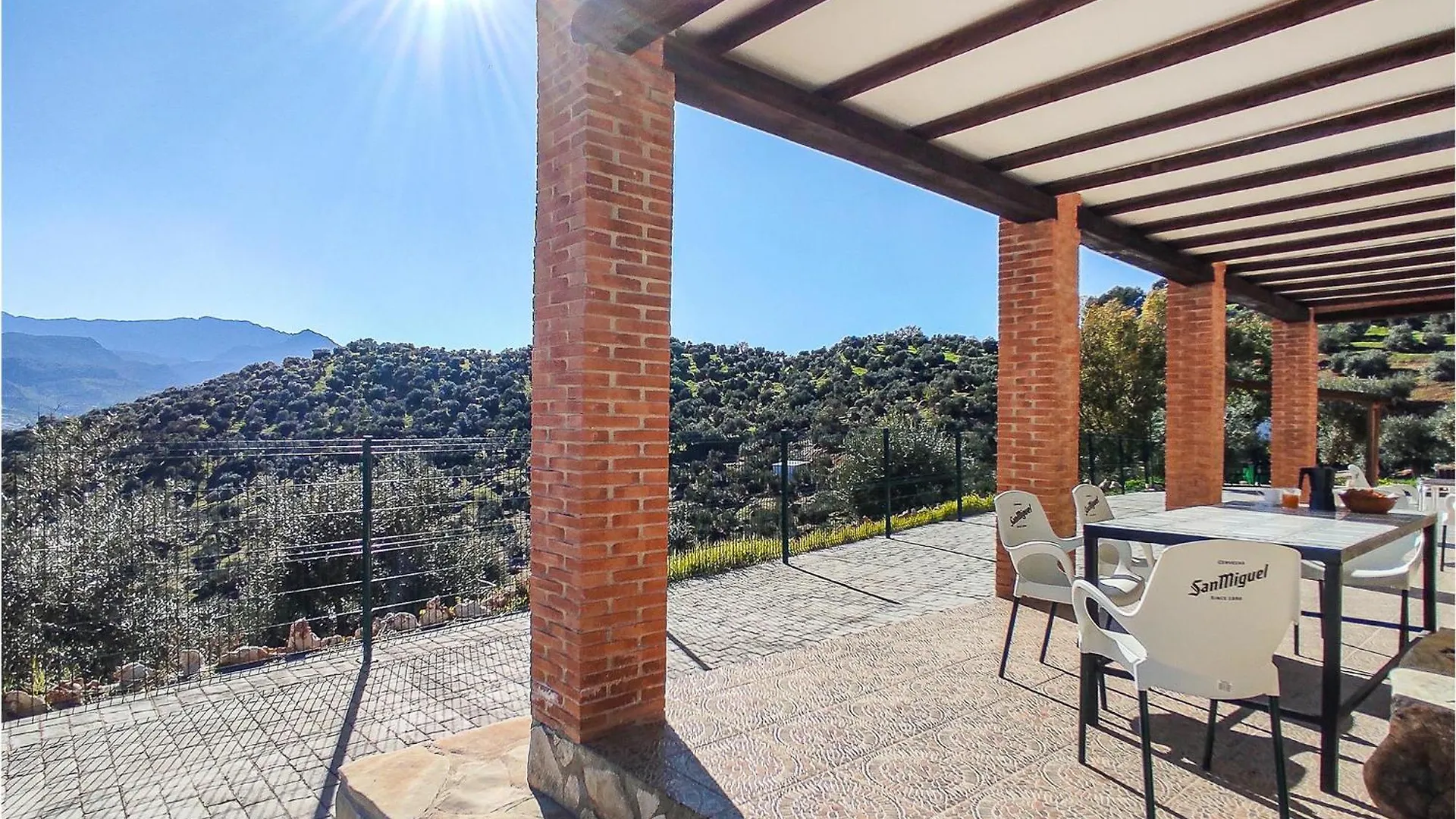 Gorgeous Home In Algodonales With Kitchen 0*,