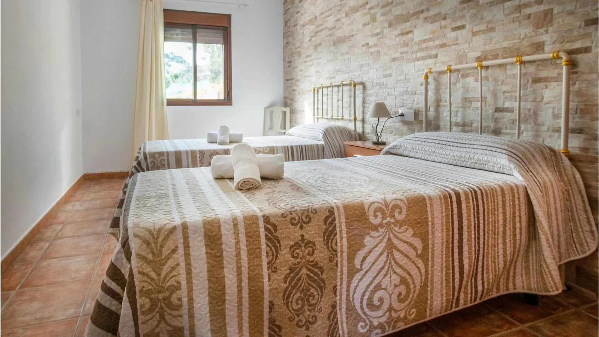 Gorgeous Home In Algodonales With Kitchen
